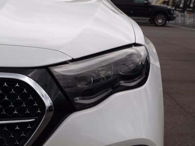 MERCEDES-BENZ E-CLASS - 4