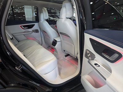 2025 Mercedes-BENZ EQE — миниатюра 20