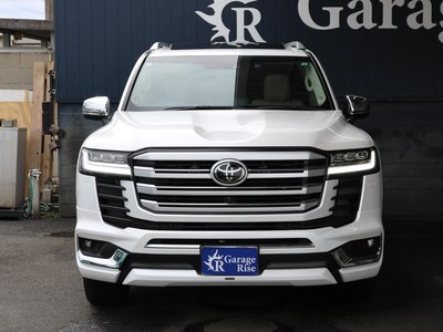 TOYOTA LAND CRUISER 300 - 2