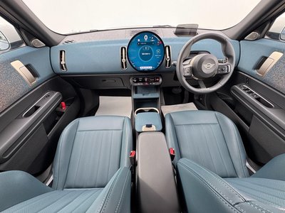 2025 MINI COOPER COUNTRYMAN photo 5