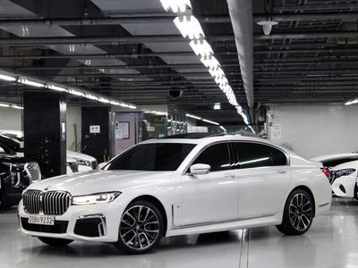 BMW 7 SERIES - 2