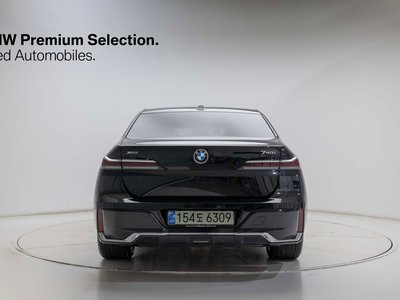 2025 BMW 7 SERIES photo 3