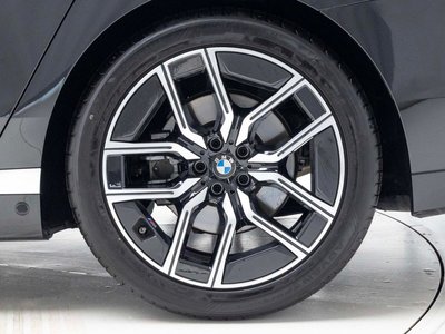 2025 BMW 7 SERIES photo 6