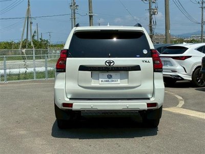 TOYOTA LAND CRUISER - 7