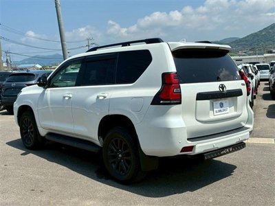 TOYOTA LAND CRUISER - 8