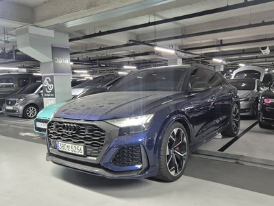2021 AUDI RS Q8 — фото 1