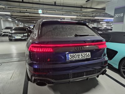 2021 AUDI RS Q8 — фото 2
