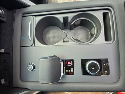 2025 LAND Rover DISCOVERY — миниатюра 17