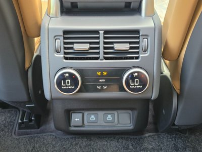 2025 LAND Rover DISCOVERY — миниатюра 13