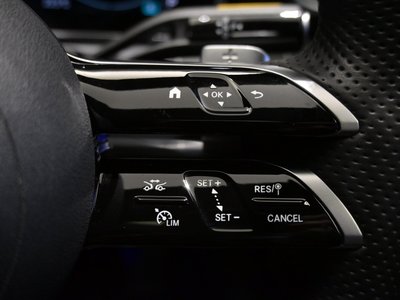 2025 MERCEDES-BENZ C-CLASS — миниатюра 23