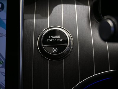 2025 MERCEDES-BENZ C-CLASS — миниатюра 59