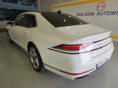 صورة 3 لـ 2022 Genesis G90 (RS4)