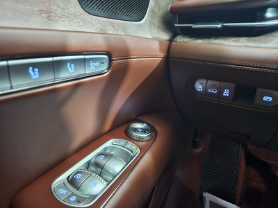 2022 Genesis G90 (RS4) — миниатюра 12