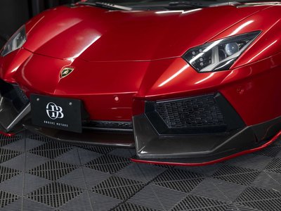 LAMBORGHINI AVENTADOR - 5