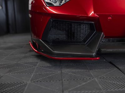 LAMBORGHINI AVENTADOR - 8