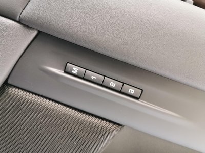 2025 LAND Rover RANGE ROVER EVOQUE — миниатюра 20