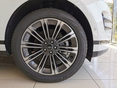 2025 LAND Rover RANGE ROVER EVOQUE photo 9