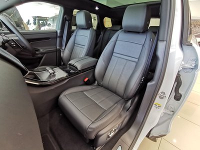 2025 LAND Rover RANGE ROVER EVOQUE — миниатюра 33