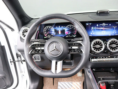 MERCEDES-BENZ GLB - 9