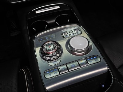 صورة 9 لـ 2022 Genesis G90 (RS4)