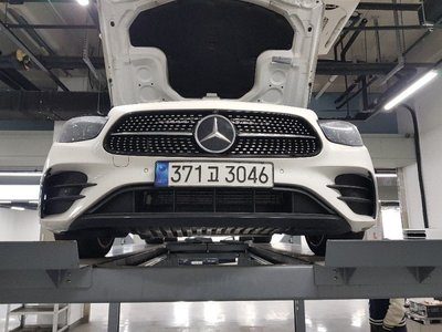 MERCEDES-BENZ E-CLASS - 5