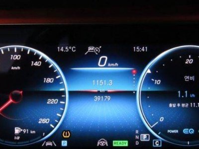 MERCEDES-BENZ E-CLASS - 4