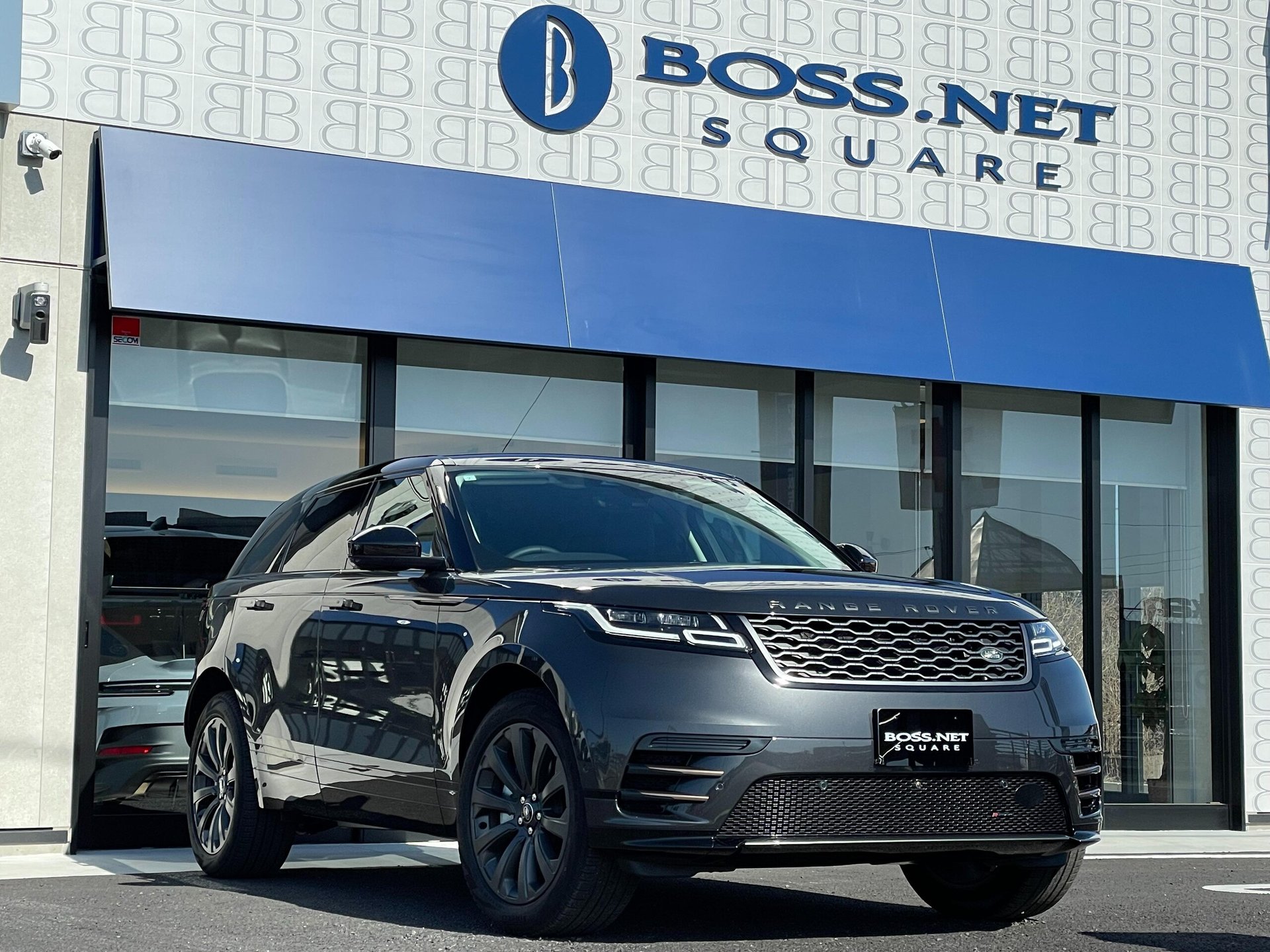 LAND ROVER RANGE ROVER VELAR - View 1