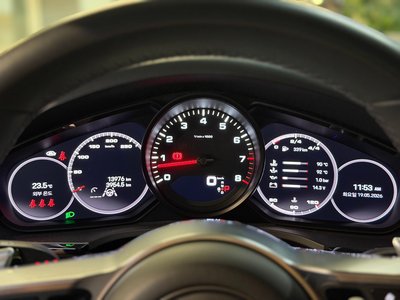 PORSCHE CAYENNE - 10