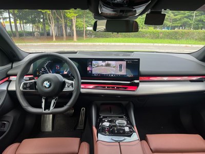 2025 BMW 5 SERIES 缩略图 12