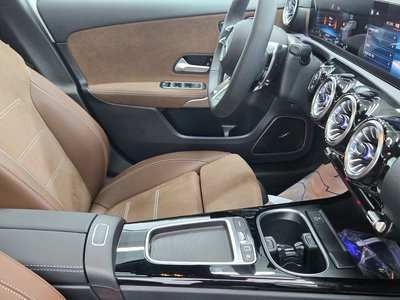 2025 Mercedes-BENZ A-CLASS 照片 9