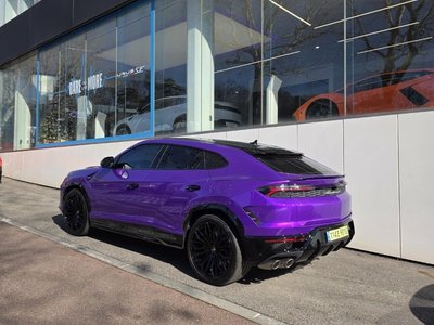 LAMBORGHINI URUS - 3