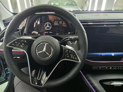 MERCEDES-BENZ E-CLASS - 10