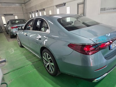 MERCEDES-BENZ E-CLASS - 6