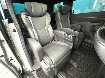TOYOTA ALPHARD - 9