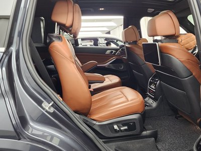 2020 BMW X7 缩略图 12