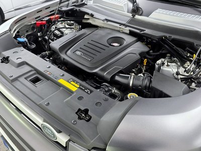 LAND ROVER DEFENDER - 7