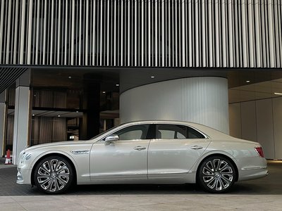 BENTLEY FLYING SPUR - 5