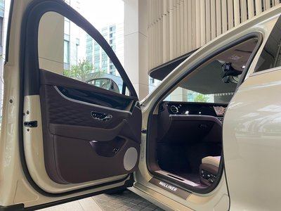 BENTLEY FLYING SPUR - 10