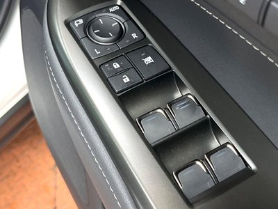 2025 Lexus NX — миниатюра 21