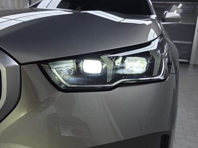 2025 BMW 5 SERIES 照片 9