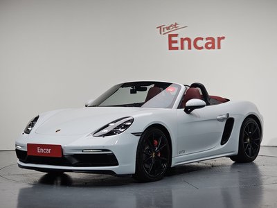 PORSCHE 718 BOXSTER