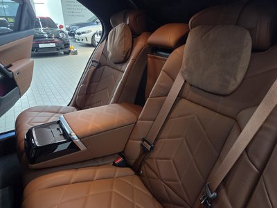 2023 BMW 7 SERIES photo 7