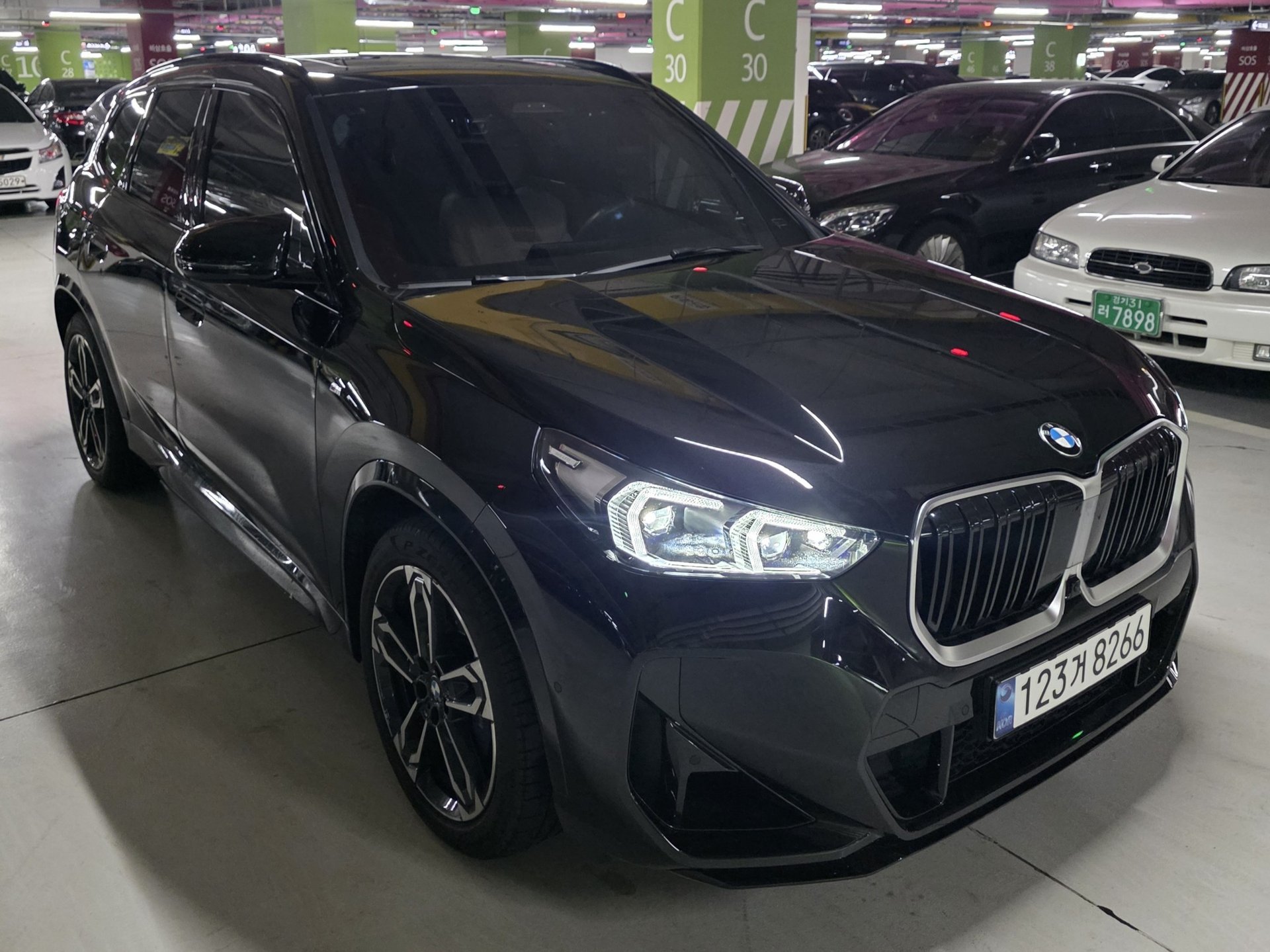 BMW X1 - View 1