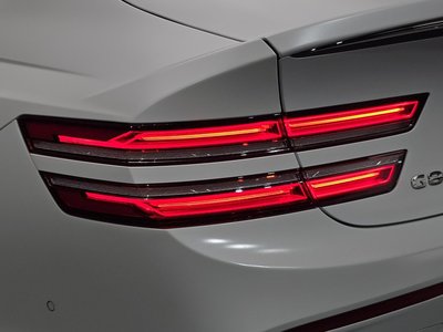 GENESIS G80 (RG3) - 10