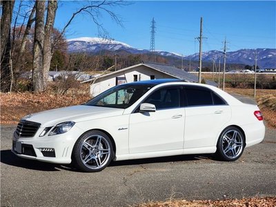 MERCEDES-BENZ E-CLASS - 4