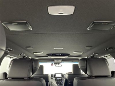 2023 Toyota GRAND ACE — миниатюра 12