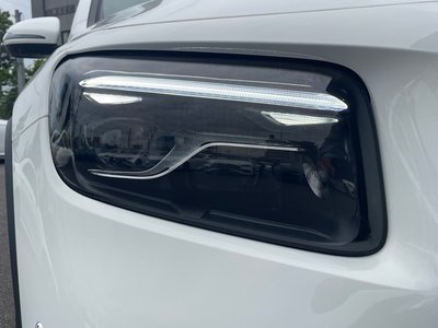 2025 Mercedes-BENZ GLB AMG — миниатюра 32