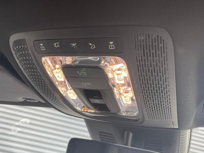 2025 Mercedes-BENZ GLB AMG — миниатюра 19