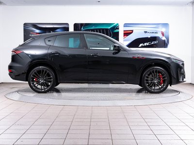 2021 Maserati LEVANTE — миниатюра 15