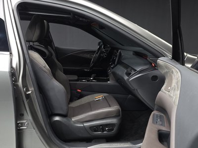 2023 Lexus RX — миниатюра 18